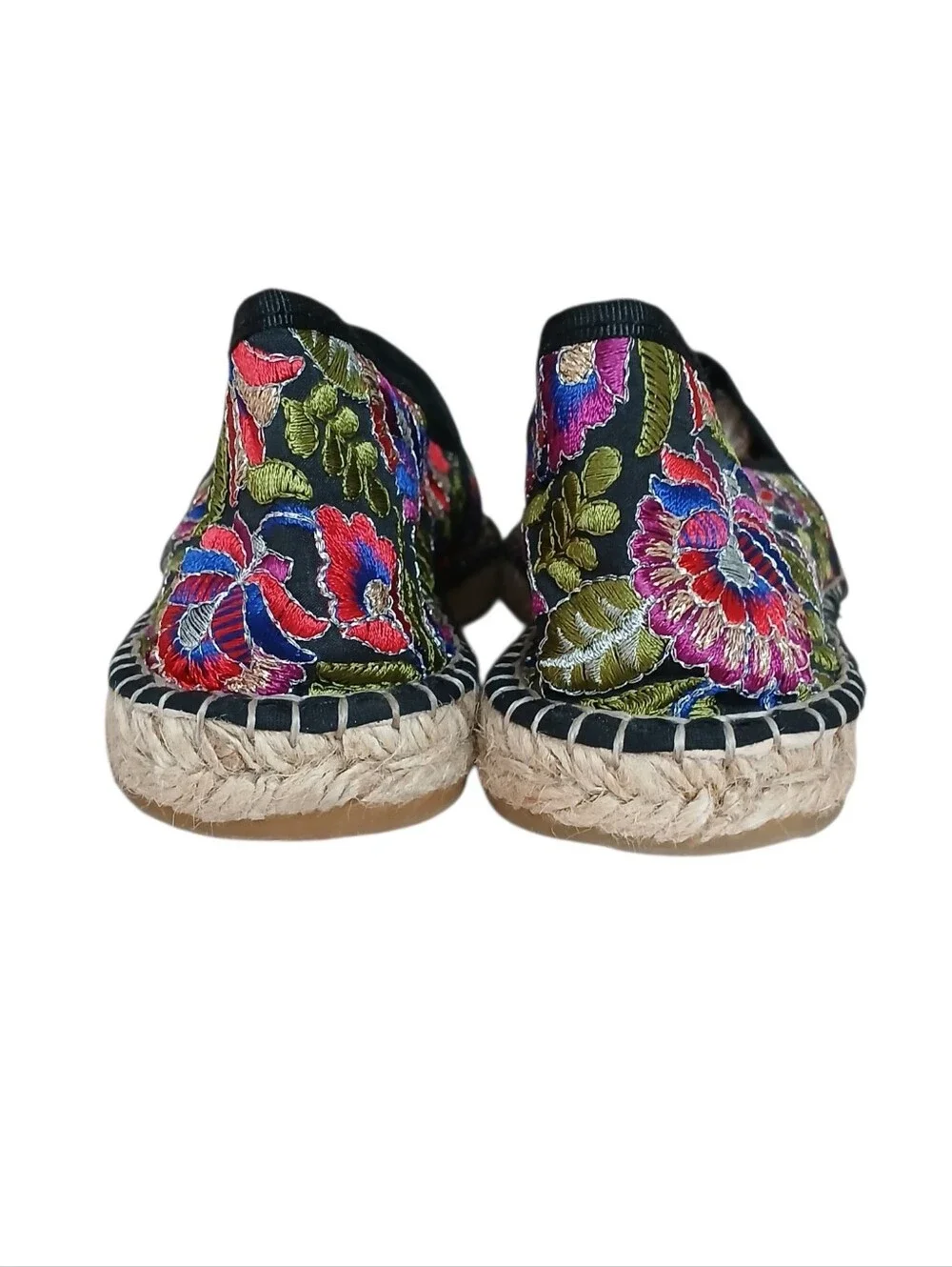 NWOB Fabiolas Handcrafted In Spain Floral Embroidered Espadrilles 8.5/39 Bohemia
